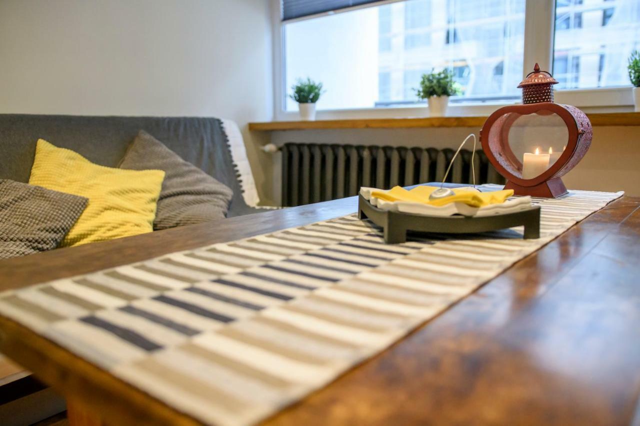 Chmielna Wood Lux Apartment Varşovia Exterior foto