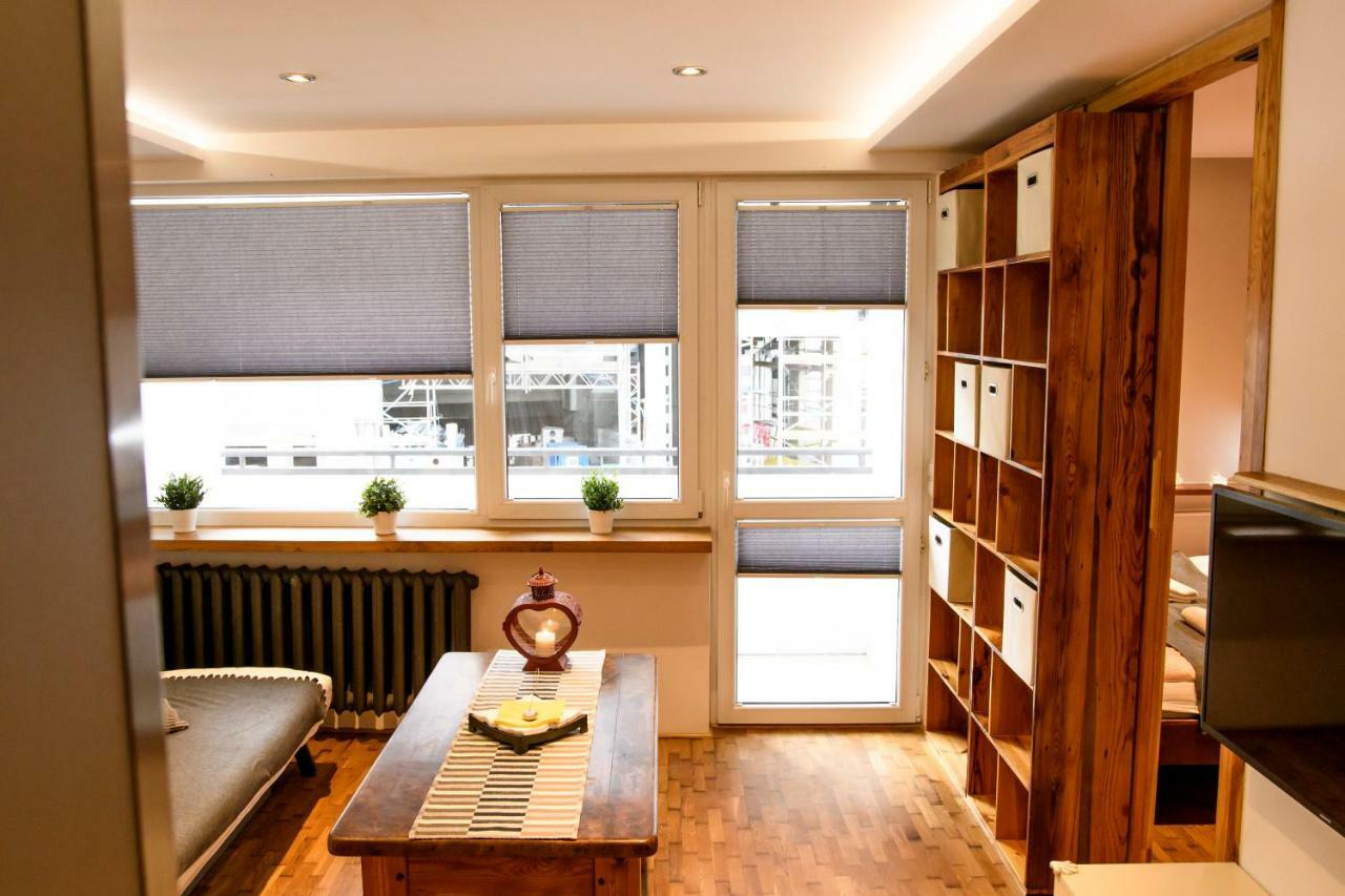 Chmielna Wood Lux Apartment Varşovia Exterior foto