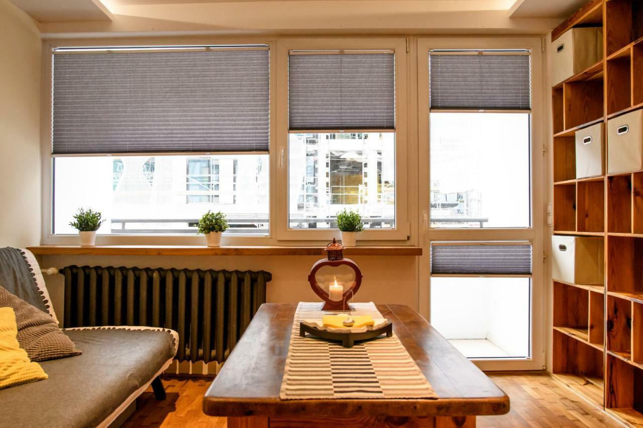 Chmielna Wood Lux Apartment Varşovia Exterior foto