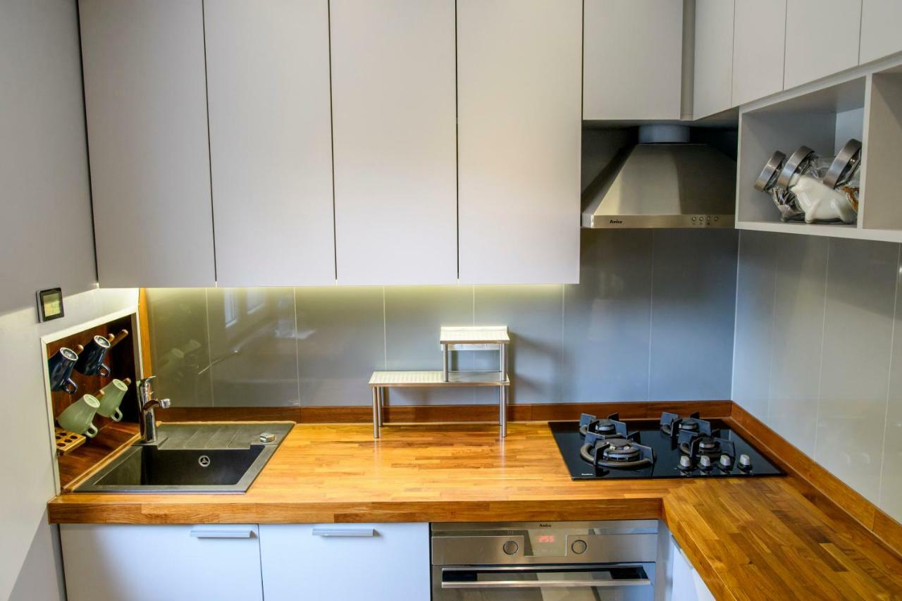 Chmielna Wood Lux Apartment Varşovia Exterior foto